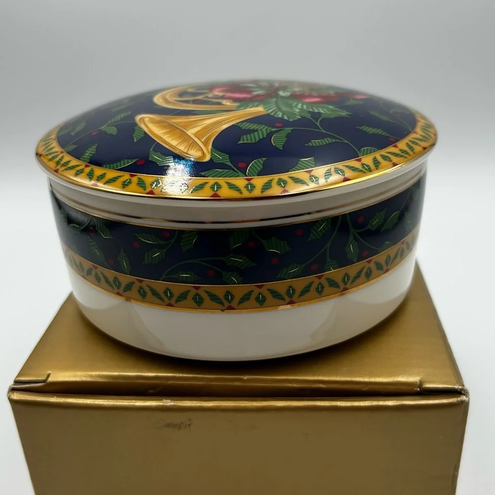 Vtg Mikasa Holiday Music Christmas Trinket Box Porcelain Candy Dish w/Lid Japan